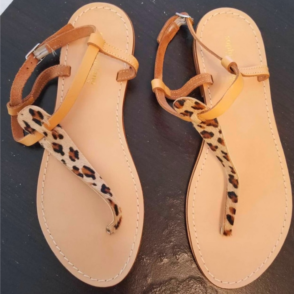 Sophia Milano Leather Calf Hair Leopard Print Flat Thong Flip Flop Sandals Sz 9